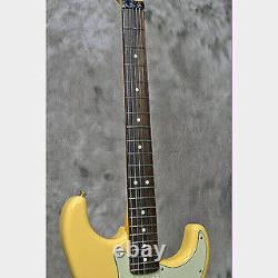 Fender Made In Japan Limited Stratocaster Avec Floyd Rose Vintage Blanc