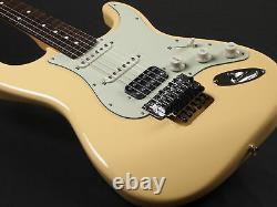 Fender Made In Japan Limited Stratocaster Avec Floyd Rose Vintage Blanc Nouveau