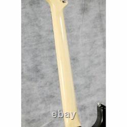 Fender / Made In Japan Traditionnel Années 60 Stratocaster 3 Couleurs Sunburst Avec Boîtier Souple