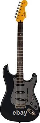 Fender Made in Japan 2026 Hybrid II Stratocaster en palissandre, noir fantôme mat