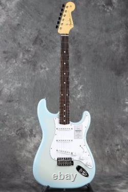 Fender Made in Japan Collection Traditionnelle 2025 Stratocaster des années 60 Stardust Blue