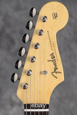 Fender Made in Japan Collection Traditionnelle 2025 Stratocaster des années 60 Stardust Blue