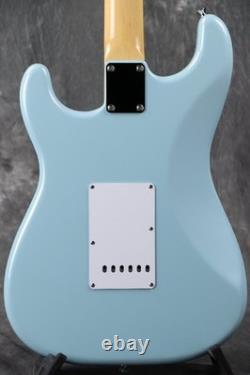 Fender Made in Japan Collection Traditionnelle 2025 Stratocaster des années 60 Stardust Blue