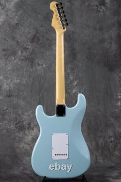 Fender Made in Japan Collection Traditionnelle 2025 Stratocaster des années 60 Stardust Blue