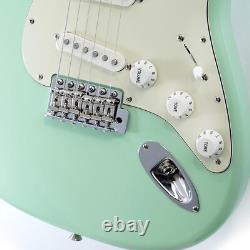 Fender Made in Japan Traditional Stratocaster des années 60, Surf Green, modèle 2025, neuf