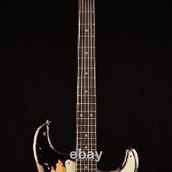 Fender Mike McCready Stratocaster 3-Color Sunburst 738<br/> 
 	

<br/>	Fender Mike McCready Stratocaster 3-Color Sunburst 738