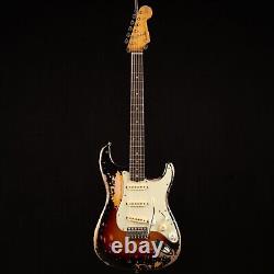 Fender Mike McCready Stratocaster 3-Color Sunburst 738
 
<br/>
 <br/>
Fender Mike McCready Stratocaster 3-Color Sunburst 738