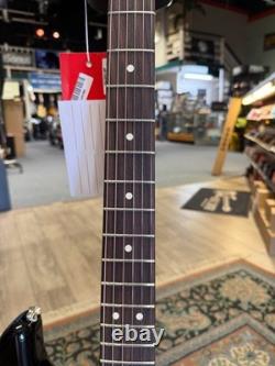 Fender Player II Stratocaster, 3 Color Sunburst #300 avec expédition gratuite