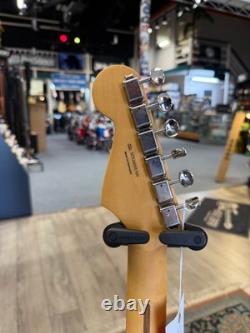 Fender Player II Stratocaster, 3 Color Sunburst #300 avec expédition gratuite