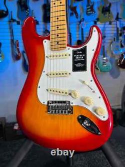 Fender Player II Stratocaster Aged Cherry Burst Touche en Érable ! 678