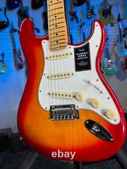 Fender Player II Stratocaster Aged Cherry Burst Touche en Érable ! 678