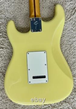 Fender Player II Stratocaster HSS, Touche en Palissandre, Jaune Hialeah MIM