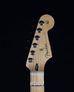 Fender Player II Stratocaster HSS, touche en érable, jaune Hialeah