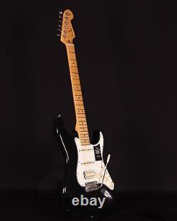 Fender Player II Stratocaster HSS, touche en érable, noir