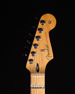 Fender Player II Stratocaster HSS, touche en érable, noir