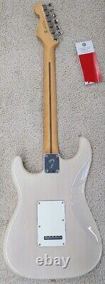 Fender Player II Stratocaster HSS, touche en palissandre, White Blonde MIM