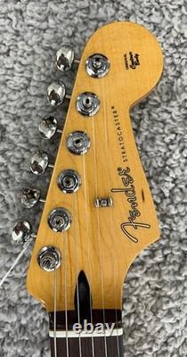 Fender Player II Stratocaster HSS, touche en palissandre, rouge corail MIM