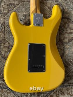 Fender Player II Stratocaster Modifiée avec Housse Deluxe et Réglage Professionnel Gratuit