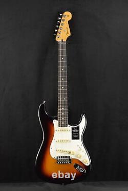 Fender Player II Stratocaster Sunburst 3 Couleurs Touche en Palissandre