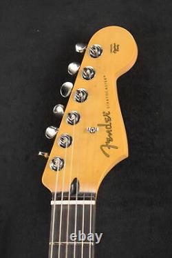 Fender Player II Stratocaster Sunburst 3 Couleurs Touche en Palissandre