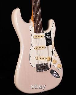 Fender Player II Stratocaster, Touche en Palissandre, Frêne Cavité, Blanc Blond