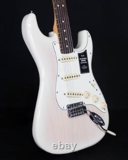 Fender Player II Stratocaster, Touche en Palissandre, Frêne Évidé, Blond Blanc
