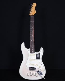 Fender Player II Stratocaster, Touche en Palissandre, Frêne Évidé, Blond Blanc