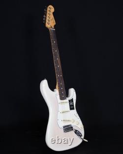 Fender Player II Stratocaster, Touche en Palissandre, Frêne Évidé, Blond Blanc