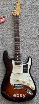 Fender Player II Stratocaster, Touche en Palissandre, Sunburst 3 Couleurs MIM