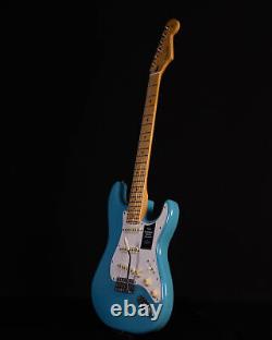 Fender Player II Stratocaster, Touche en érable, Bleu Aquatone