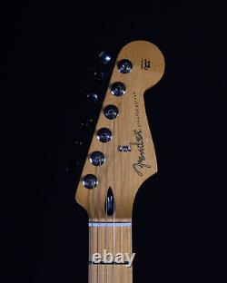 Fender Player II Stratocaster, Touche en érable, Bleu Aquatone