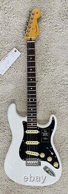 Fender Player II Stratocaster, Touche en palissandre, Finition blanche polaire MIM