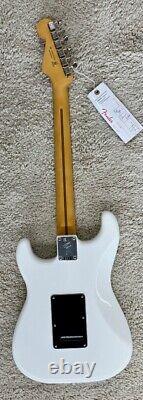 Fender Player II Stratocaster, Touche en palissandre, Finition blanche polaire MIM