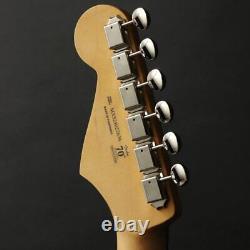 Fender Player II Stratocaster avec touche en palissandre et finition 3-Color Sunburst