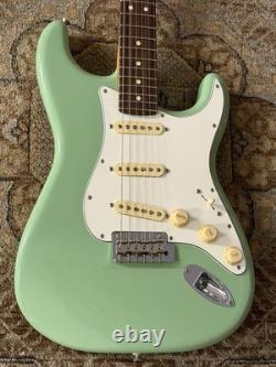 Fender Player II Stratocaster en Vert Bouleau avec Touche en Palissandre & Pro Gratuit