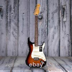 Fender Player II Stratocaster, finition 3 couleurs Sunburst