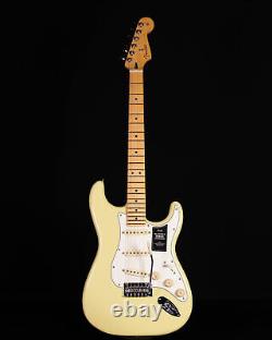 Fender Player II Stratocaster, touche en érable, jaune Hialeah