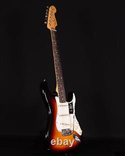 Fender Player II Stratocaster, touche en palissandre, Sunburst 3 couleurs