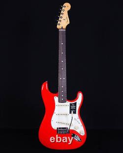 Fender Player II Stratocaster, touche en palissandre, rouge corail