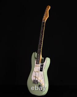 Fender Player II Stratocaster, touche en palissandre, vert bouleau