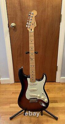 Fender Player Plus Stratocaster 3 Color Sunburst avec étui rigide Fender Mint