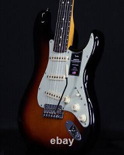 Fender Player Plus Stratocaster, HSS, Touche en érable, Soleil tricolore, Sac de luxe