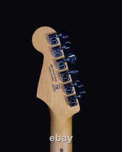 Fender Player Plus Stratocaster, HSS, Touche en érable, Soleil tricolore, Sac de luxe