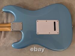 Fender Player Plus Stratocaster Opal Spark Personnalisée LSR Roller Locking HSS 2025