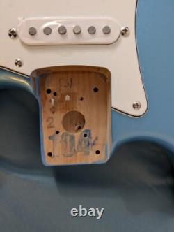 Fender Player Plus Stratocaster Opal Spark Personnalisée LSR Roller Locking HSS 2025