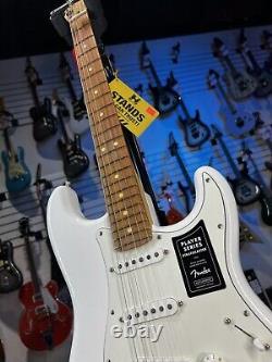 Fender Player Stratocaster Blanc Polaire avec Touche en Pau Ferro Offre Authentique! 823