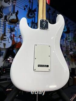 Fender Player Stratocaster Blanc Polaire avec Touche en Pau Ferro Offre Authentique! 823