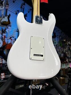 Fender Player Stratocaster Blanc Polaire avec Touche en Pau Ferro Offre Authentique! 823