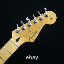 Fender Player Stratocaster HSS, Touche en érable, Sunburst 3 couleurs