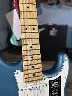 Fender Player Stratocaster HSS, Touche en érable, Tidepool avec livraison gratuite